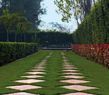 famrhouses price noida